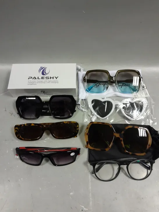 APPROXIMATELY 20 ASSORTED GLASSES/SUNGLASSES IN VARIOUS DESIGNS 