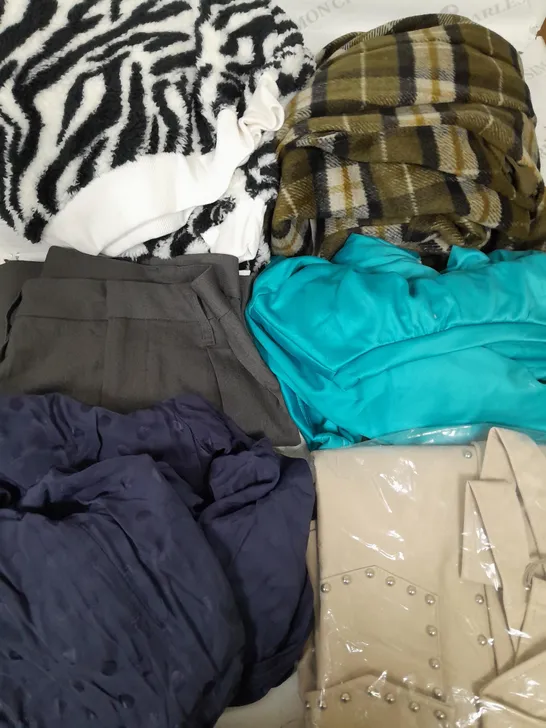 BOX OF APPROXIMATELY 15 ASSORTED CLOTHING ITEMS TO INCLUDE CHECKED COAT, ZEBRA PRINT JUMPER, SKIRT ETC