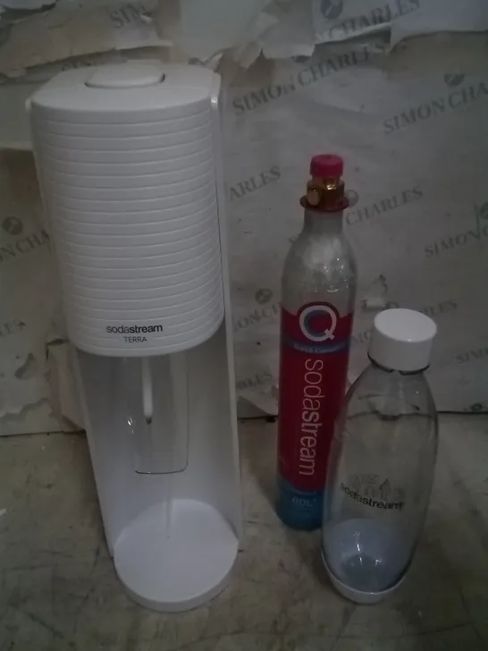 BOXED SODASTREAM TERRA WATER MACHINE 