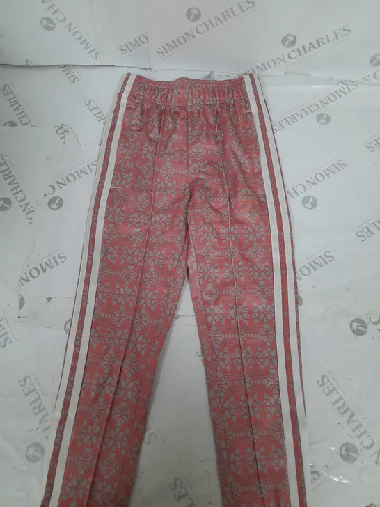 ADIDAS ORIGINAL TRACKSUIT BOTTOMS SIZE 6-7 YEARS