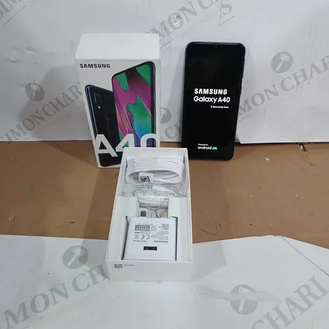 SAMSUNG GALAXY A40 SMARTPHONE