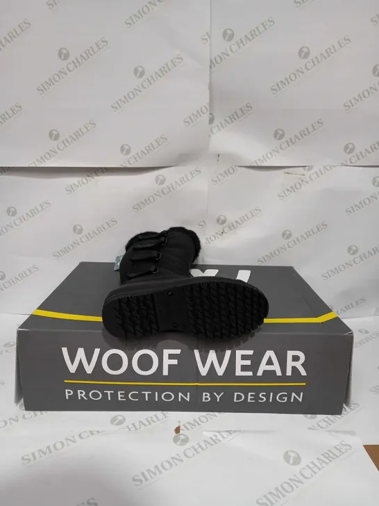 WOLF WEAR LONG YARD BOOT IN BLACK - UK 5 