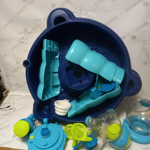 FOAMO 3-IN-1 WATER TABLE