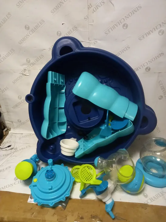 FOAMO 3-IN-1 WATER TABLE RRP £79.99