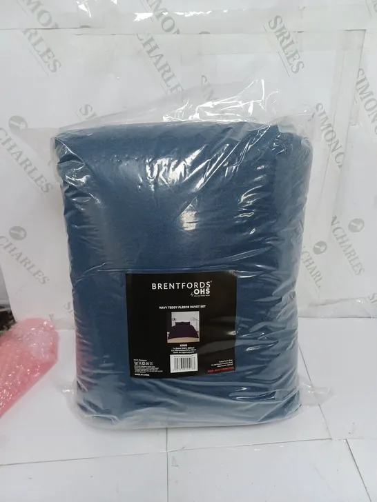 BRENTFORDS NAVY TEDDY FLEECE DUVET SET