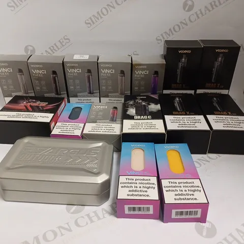 BOX OF APPROXIMATELY 25 E-CIGARETTE PRODUCTS TO INCLUDE VOOPOO VINCI POD KIT, DRAG X PRO, VINCI Q ETC