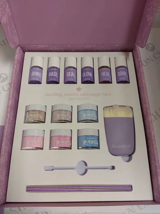 GLAMRDIP MANICURE SET 