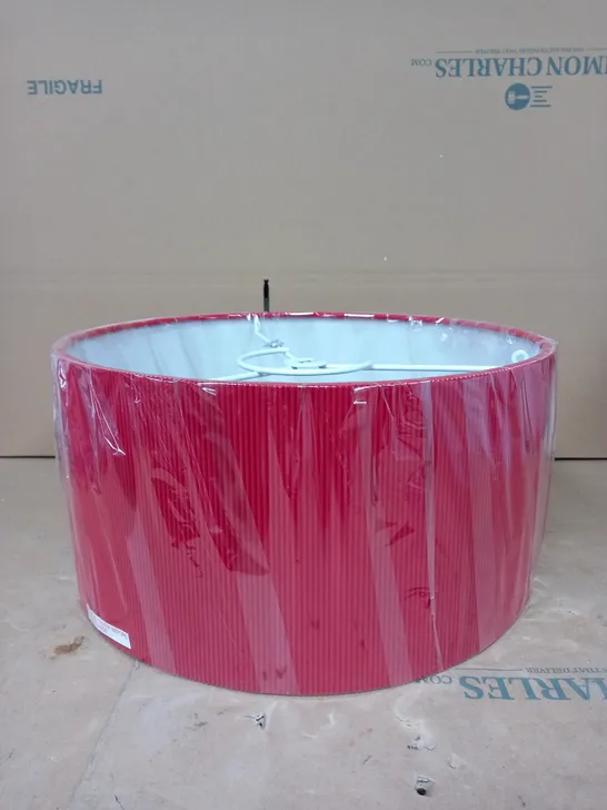 RED RIBBED LIGHTSHADE 40CM