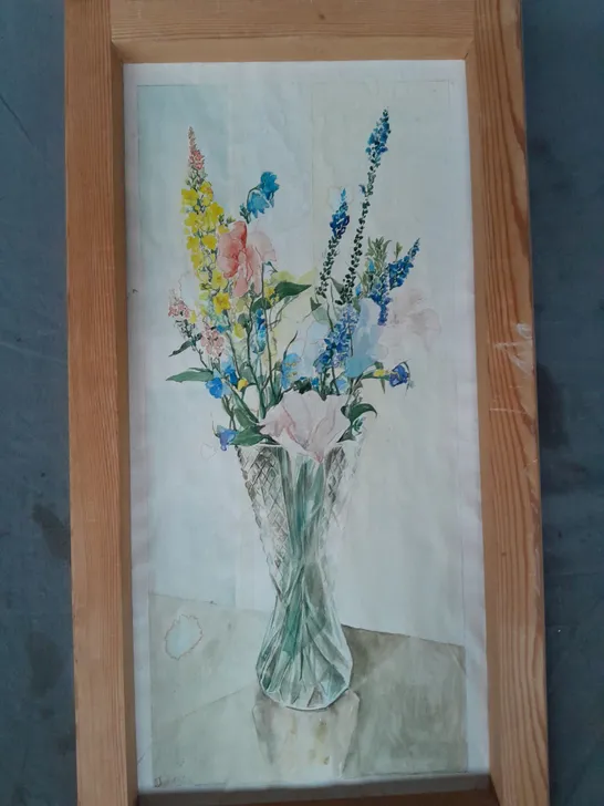 SIGNED DECORATIVE FLORAL ART PRINT IN WOODEN FRAME