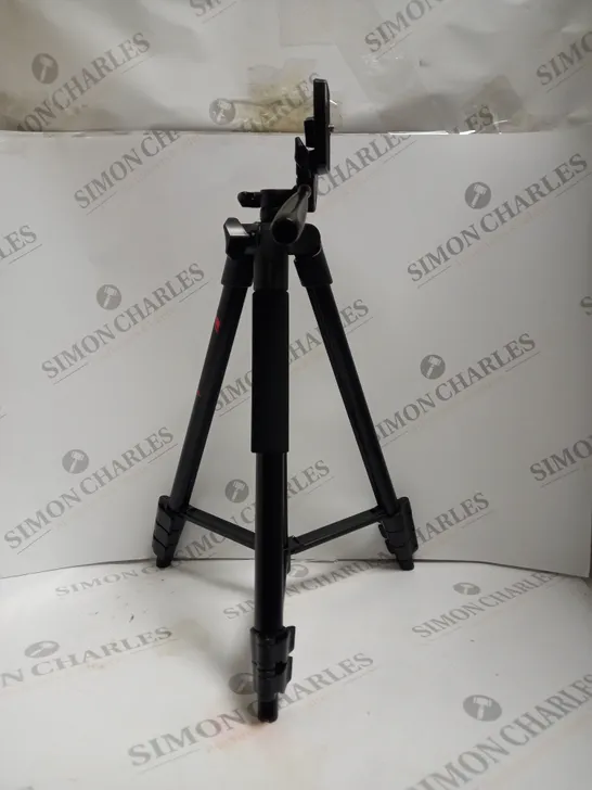 BOXED VICTIV BLACK TRIPOD 