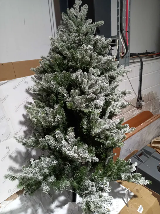 BOXED 5 FOOT SNOWKISSED PRE LIT CHRISTMAS TREE - COLLECTION ONLY 