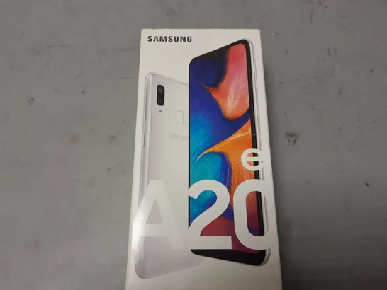 BOXED SAMSUNG GALAXY A20E SMARTPHONE 