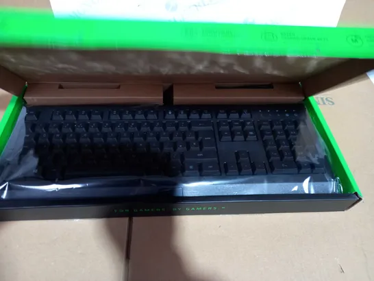 CYNOSA LITE ESSENTIAL GAMING KEYBOARD