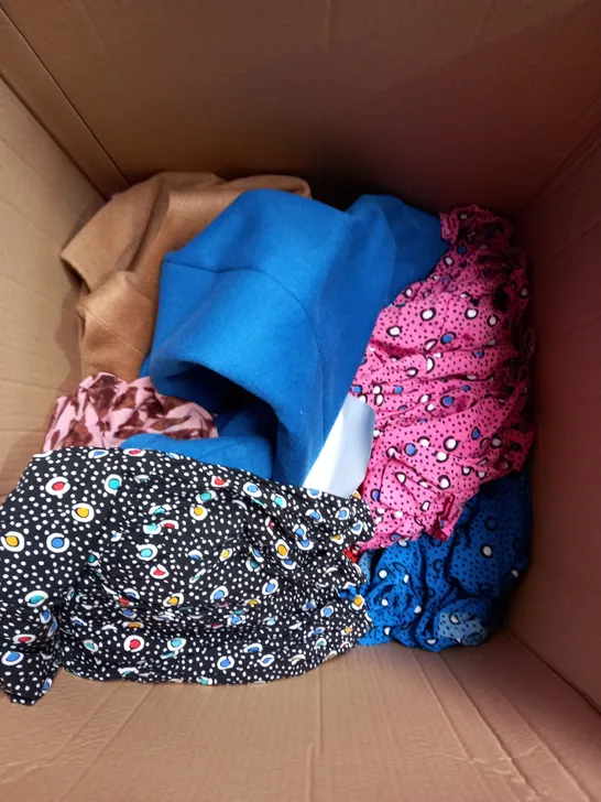 BOX OF APPROX 15 ASSORTED CLOTHING ITEMS IN VARIOUS STYLES AND SIZES TO INCLUDE PHASE EIGHT BLUE COAT, FINERY  DRESS, FRANK USHER DRESS, ETC. 