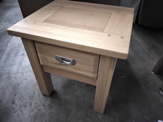 WINDSOR OAK SQUARE DISPLAY SIDE TABLE WITH DRAWER 