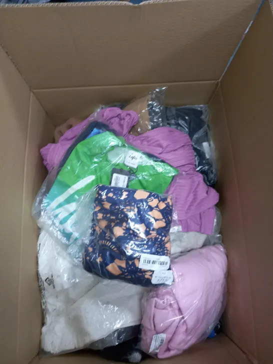 BOX OF APPROXIMATELY 20 CLOTHING ITEMS TO INCLUDE SHORTS, SOCKS, BRAS ETC 