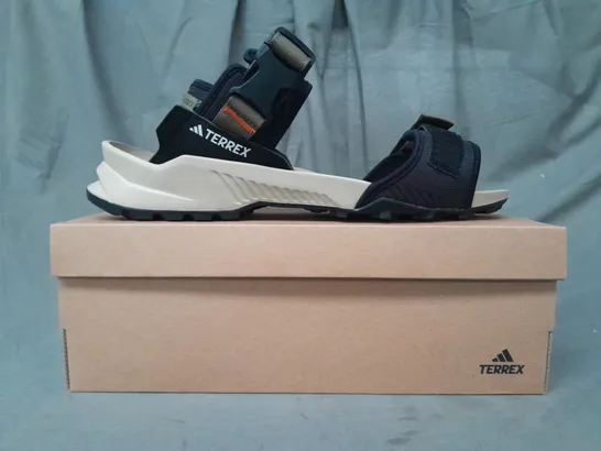 BOXED PAIR OF ADIDAS TERREX HYDROTERRA SANDALS IN OLIVE/BLACK UK SIZE 13