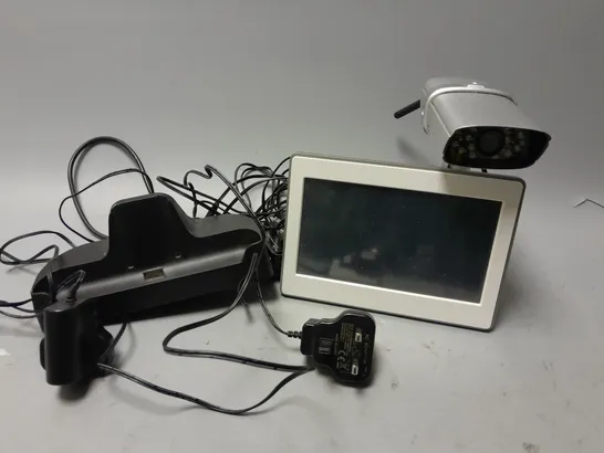 BOXED RESPONSE CCTV SMARTPHONE CCTV WIRELESS RECORDABLE KIT WITH MONITOR