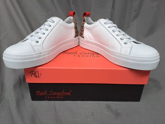 BOXED PAIR OF RUTH LANGSFORD WHITE LEOPARD LEATHER TRAINERS SIZE 6