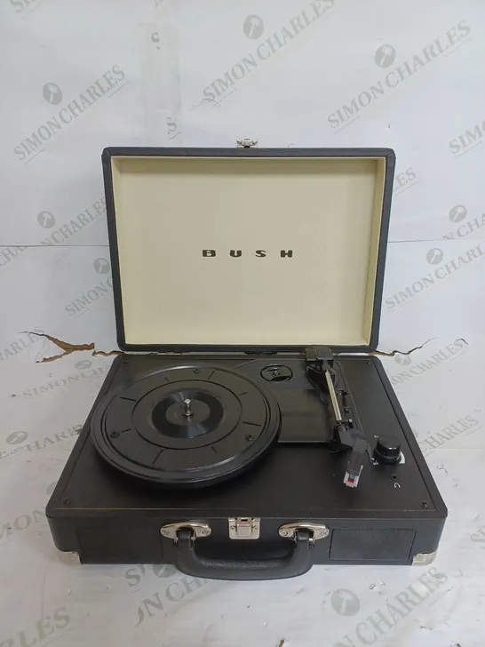 BOXED BUSH CLASSIC TURNTABLE BLACK 