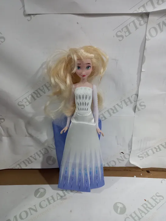 FROZEN 2 SINGING QUEEN ELSA DOLL RRP £25.99