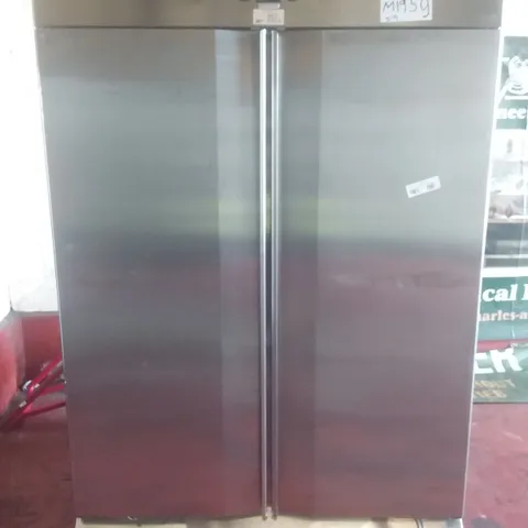 LARGE DISPLAY FRIDGE 