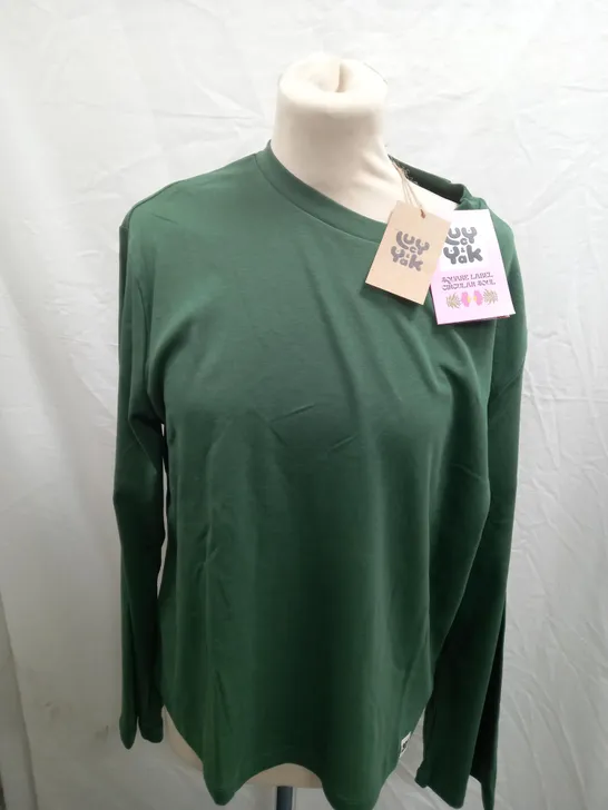 GREEN LUCY & YAK LONG SLEEVE T-SHIRT - SIZE MEDIUM