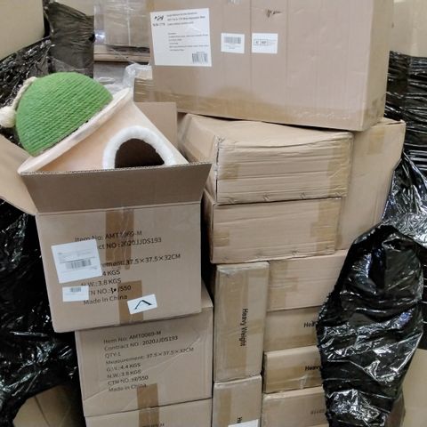 PALLET OF BOXED ITEMS, INCLUDING BALLOON ARCH KITS, CAT HOUSES