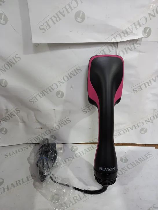 REVOLON ONE STEP HAIR DRYER