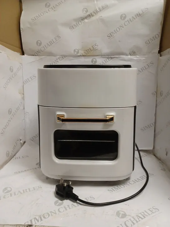 BOXED VORTX AIRFRYER. 