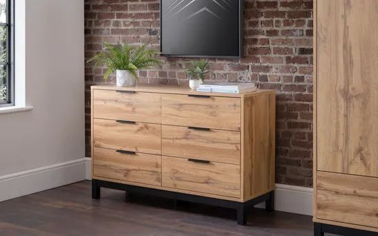 BOXED GRADE 1 SIX DRAWER WIDE CHEST OAK (2 BOXES)