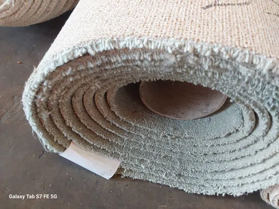 ROLL OF QUALITY PIRTON PALM CARPET APPROXIMATELY 4M × 5.6M