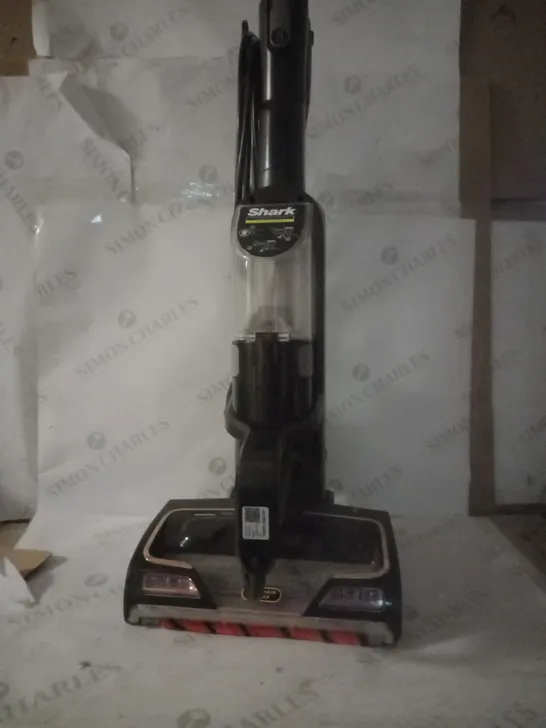 SHARK CORDED STICK VACUUM HZ500UKT