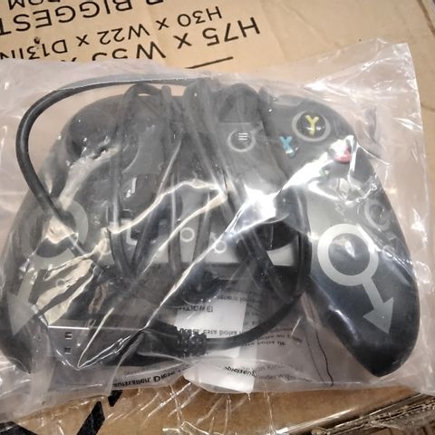 BOXED XBOX N1 WIRED CONTROLLER