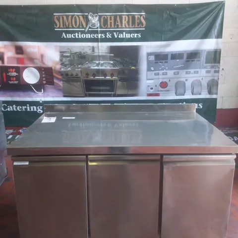 COMMERCIAL FOOD PREP STATION WITH UNDERCOUNTER FRIDGE 