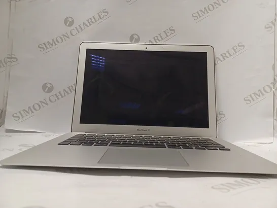 APPLE MACBOOK AIR "CORE I5" 1.7 13" 