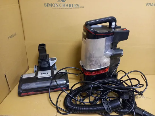 SHARK UPRIGHT VACUUM CLEANER NV602UKT