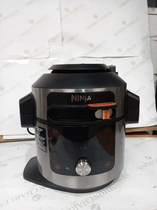 NINJA FOODI SMARTLID 7.5L MULTI COOKER & AIR FRYER