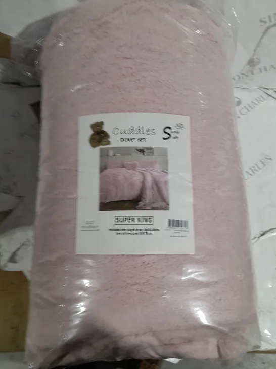 CUDDLES DUVET SET IN PINK - 260X220CM