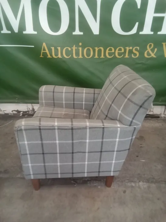 QUALITY DESIGNER ARCHIE ARMCHAIR - FABRIC 