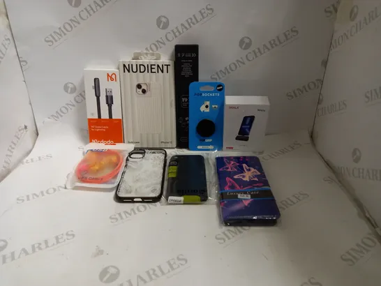 LOT TO CONTAIN APPROX. 20 ASSORTED ELECTRONIC AND PHONE ACCESSORY PRODUCTS, INCLUDES PHONE CASES, CHARGING CABLES, PHONE GRIP ETC  