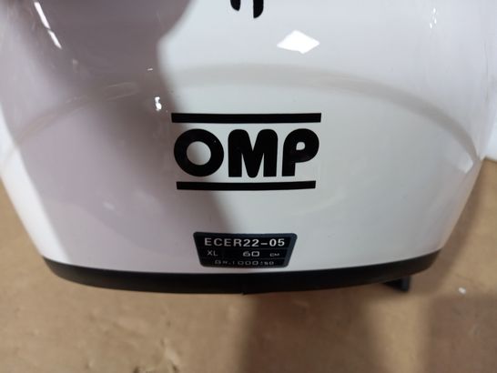 OMP BLACK/WHITE ECER22-05 HELMET - XL
