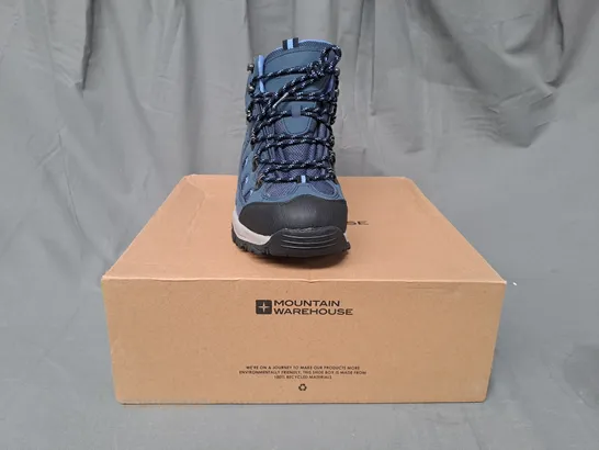 BOXED PAIR OF MOUNTAIN WAREHOUSE ADVENTURER WATERPROOF WALKING BOOTS IN NAVY UK SIZE 8