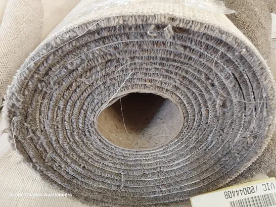 ROLL OF QUALITY VARIETY TRIALS CARPET APPROXIMATELY 5M × 8M