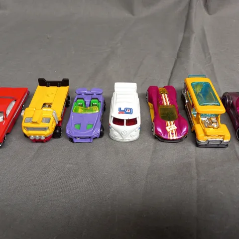 BOX OF ASSORTED HOT WHEELES CARS