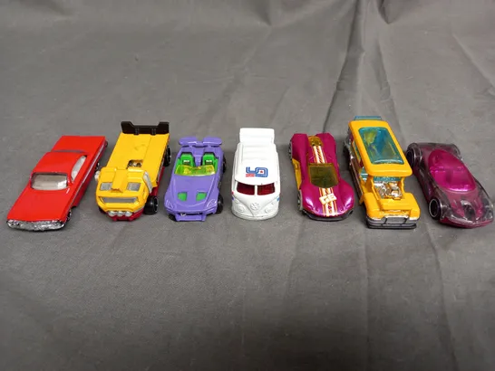 BOX OF ASSORTED HOT WHEELES CARS