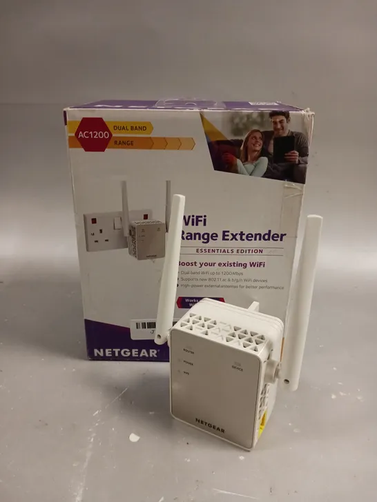 BOXED NETGEAR WIFI RANGE EXTENDER 