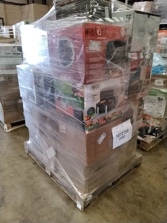 PALLET OF APPROXIMATELY 24 UNPROCESSED RAW RETURN HOUSEHOLD AND ELECTRICAL GOODS TO INCLUDE;