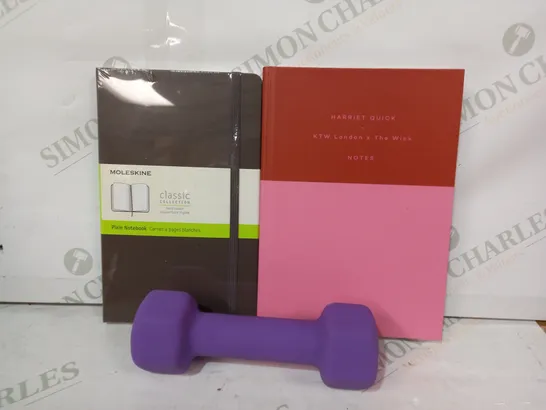 LOT OF APPROXIMATELY 10 ASSORTED HOUSEHOLD ITEMS TO INCLUDE MOLESKIN PLAIN NOTEBOOK, HARRIET QUICK NOTEBOOK, MOTION 1.5KG HEXWEIGHT DUMBBELL, ETC,