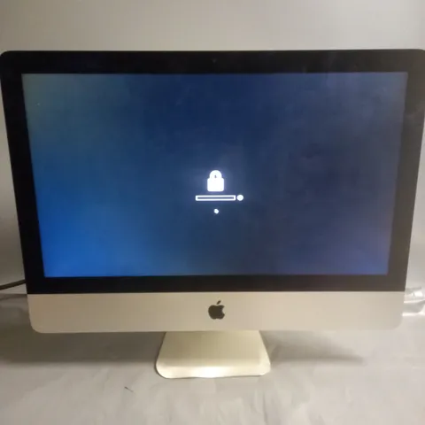 UNBOXED APPLE A1418 COMPUTER